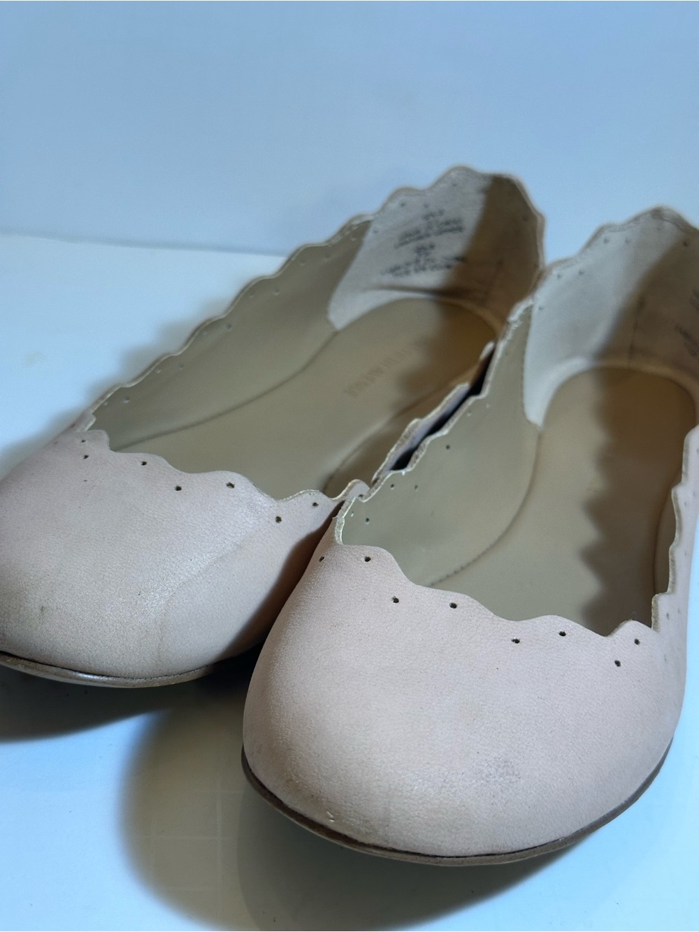 Saks Fifth Avenue Leather Ballet Flats 7.5 Nude Blush Scalloped Slip On
